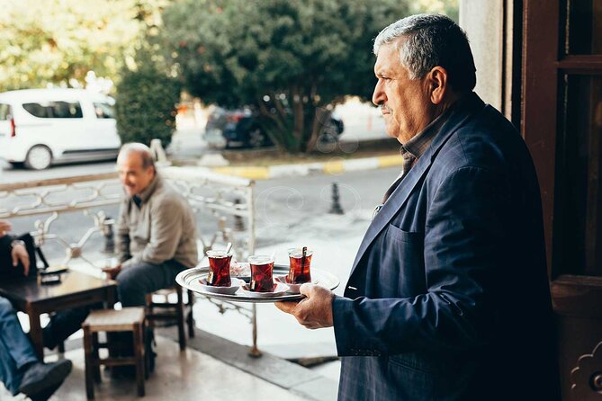 1 Istanbul Tour: Highlights, Street Food & Hidden Pearls - Why this private Istanbul route works