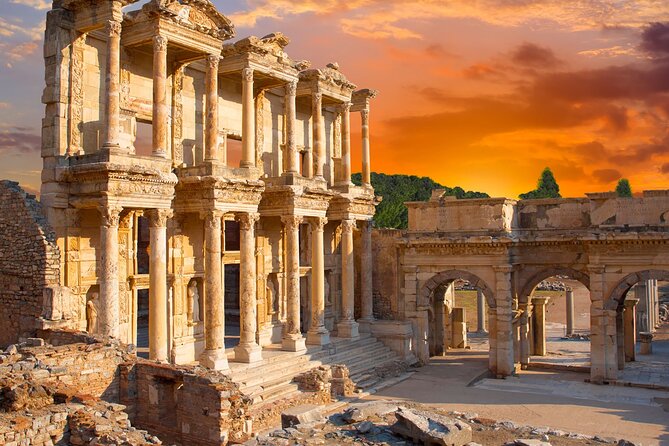 13 Days Patterns of Turkey Tour from/to Istanbul by Plane - Pamukkale and Hierapolis make an early start worthwhile
