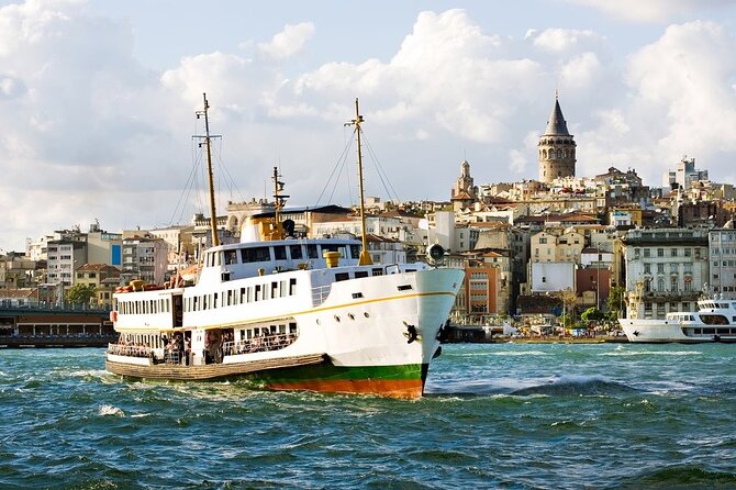 2 Continents Tour incl. Beylerbeyi Palace [full-day] - Beylerbeyi Palace on the Asian shore