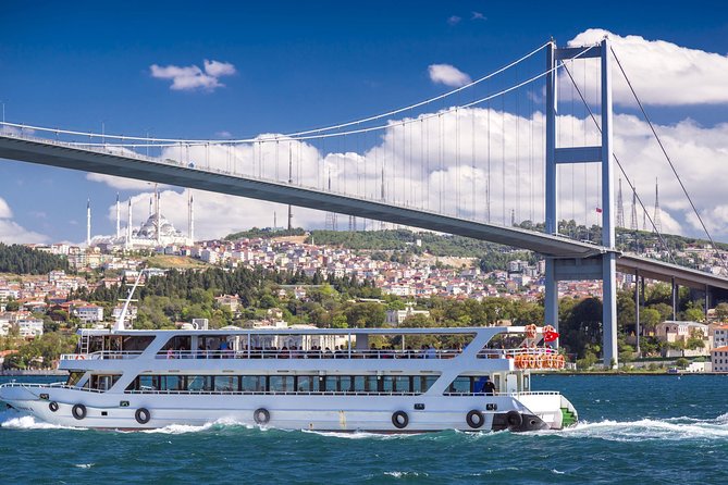 2 Continents Tour incl. Beylerbeyi Palace [full-day] - Crossing the Bosphorus Bridge