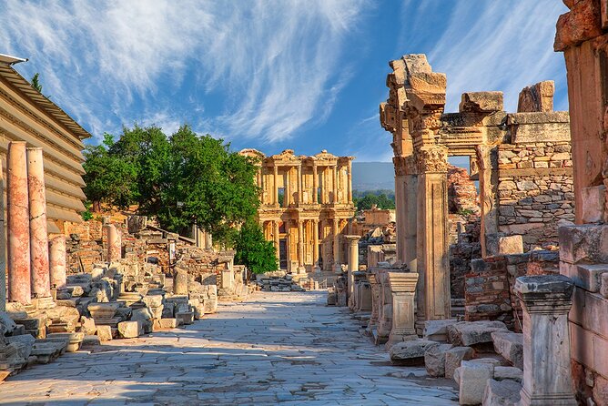 2 Days Ephesus & Pamukkale Tours From Istanbul - Ephesus rewards a focused two-hour walk