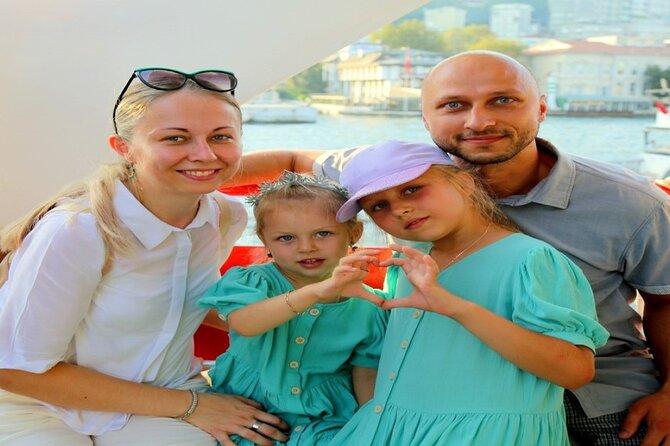 2 Hours Bosphorus Cruise Boat Tour in Istanbul - Timing, weather, and the best way to enjoy it