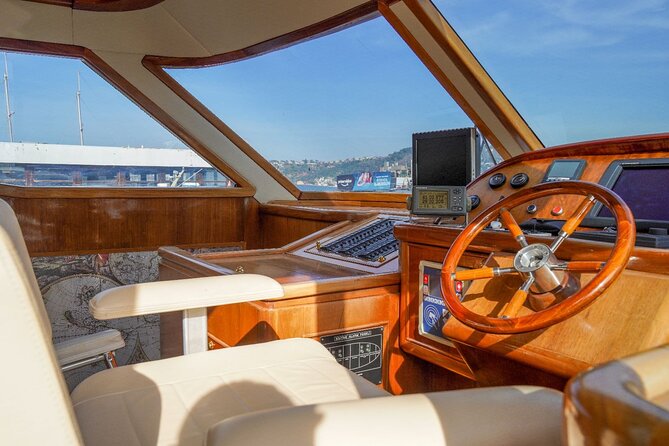 2 Hours Luxury Private Yacht Cruise on the Bosphorus - Beylerbeyi Palace and the Maiden’s Tower