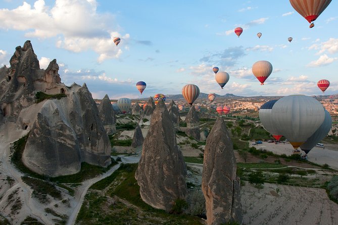 3-Day Cappadocia & Ephesus Tour from Istanbul - Day 1: From Istanbul to Göreme’s rock churches