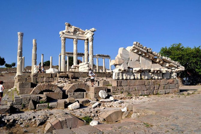 8 Day Turkey Tour; Istanbul, Gallipoli, Troy, Pergamon, Ephesus, Pamukkale - Ephesus is the archaeological high point