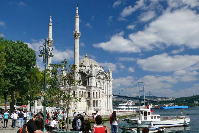 Afternoon Bosphorus Cruise Tour, Golden Horn Coach Tour and Pierre Loti Tour - A Bosphorus cruise that gives Istanbul its proper scale
