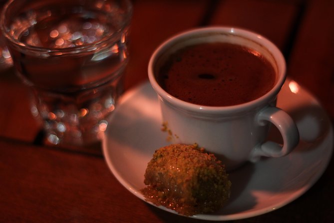 Afternoon Foodie Trail in Istanbul - Who should book this experience