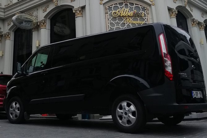 Airport transfer Istanbul - Finding your driver after customs