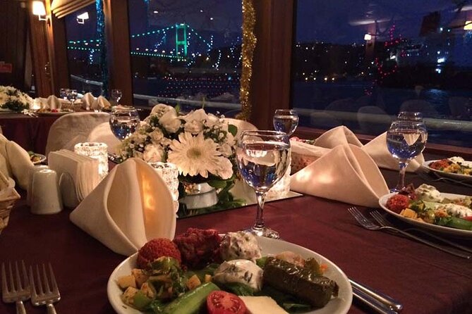 All Inclusive; Istanbul Bosphorus Dinner Cruise with Live Shows&Unlimited Drinks - Rumeli Fortress and the Fatih Sultan Mehmet Bridge