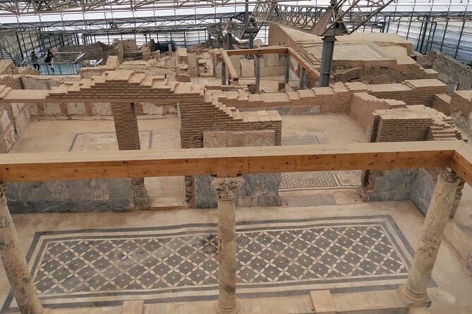 All Inclusive Private Ephesus Day Trip from Istanbul by Plane - Lunch and carpet weaving at a local handicrafts center