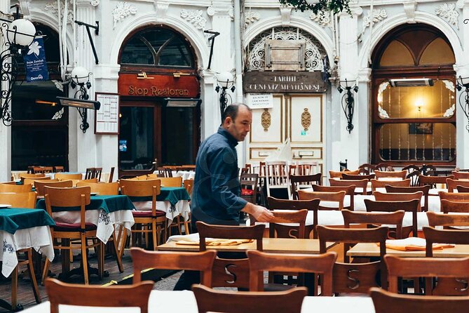 Art Deco Prosecco and Agatha Christie Private Istanbul Tour - Santa Maria Draperis and Istanbul’s layered faiths