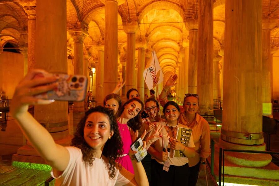 Basilica Cistern Guided Tour & Skip the Line Ticket - The columns, reflections, and engineering story