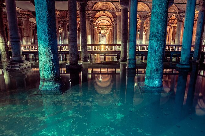 Basilica Cistern Skip the Line Ticket - Finding the Medusa heads