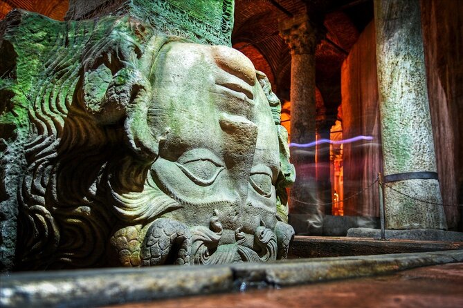Best of Istanbul: Basilica Cistern - Blue Mosque - Grand Bazaar - Starting in Sultanahmet with a small group