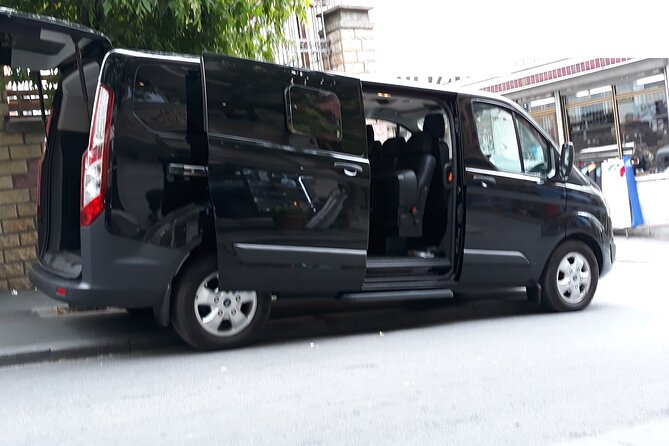 Beyoglu Region to IST Airport private transfer service - What the private vehicle means for your group