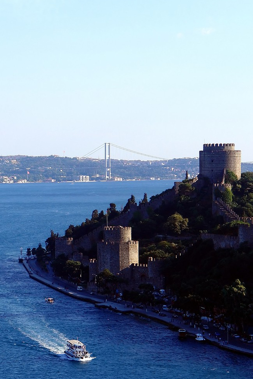 Bosphorus Cruise and Two Continents Tour with Local Guide - Tracing the Byzantine city walls