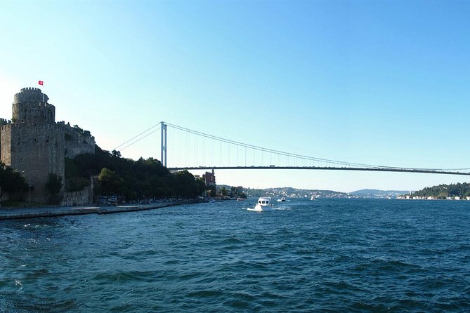 Bosphorus Cruise and Two Continents Tour with Lunch - Starting at 8:30 with hotel or port pickup