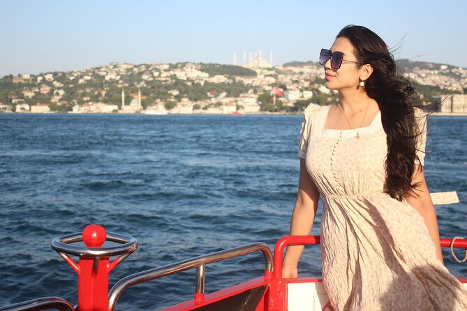 Bosphorus Cruise Boat Tour İstanbul And Golden Horn With Guide - Seeing Istanbul from the Golden Horn