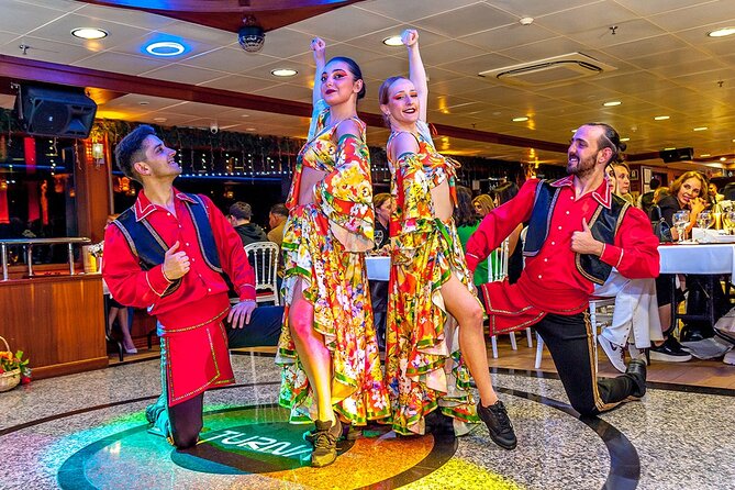Bosphorus Dinner Cruise & Show with Private Table - Key points before you book