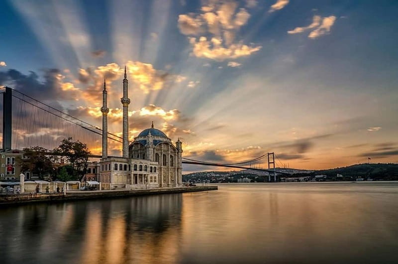 Bosphorus Dinner Cruise & Shows - The best views from the boat