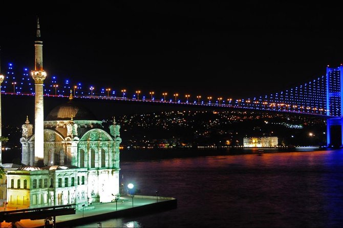 Bosphorus Dinner Cruise with Folk Dance and Live Performances - The Turkish Night show: the evening’s strongest feature