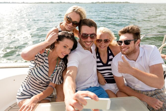 Bosphorus Evening Cruise: Dinner, Live Shows & Private Table - Beylerbeyi Palace across the Asian shore