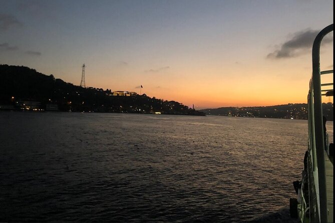 Bosphorus Explorer: 3-Hour Cruise with Asian Side Visit - The Asian shore: Anadolu Fortress and Küçüksu Pavilion
