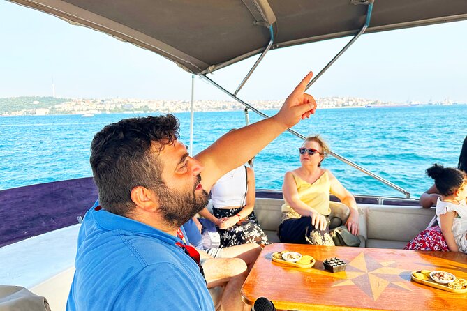 Bosphorus & Golden Horn: Sunset Yacht Cruise with Expert Guide - Topkapı Palace, Galata Tower, and the Golden Horn