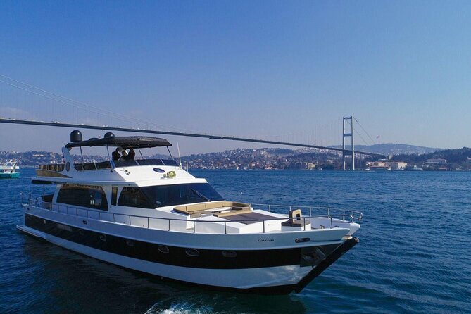 Bosphorus Night Cruise on the Luxury Yacht - Çırağan Palace and Ortaköy after dark