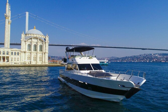 Bosphorus Night Cruise on the Luxury Yacht - Rumeli Fortress at the narrowest point