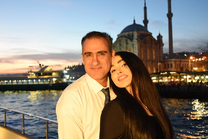 Bosphorus Night Cruise with Luxury Yacht - Fatih Sultan Mehmet Bridge and Anadolu Hisarı