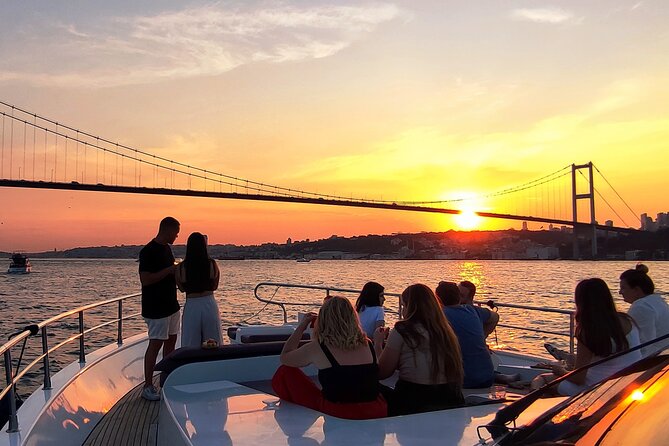 Bosphorus Sunset Yacht Experience: Istanbul’s Best - Why a sunset yacht gives you Istanbul’s best angle
