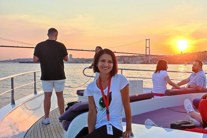 Bosphorus Sunset Yacht Experience: Istanbul’s Best - Rumelihisarı and the narrowest point