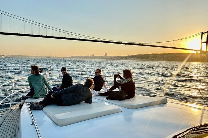 Bosphorus Yacht Cruise at Sunset with Snacks - Why the Bosphorus is Istanbul’s best viewing platform