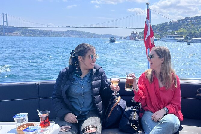 Bosphorus Yacht Cruise with Stopover on the Asian Side - (Morning or Afternoon) - Küçüksu Palace and the value of the waterfront view