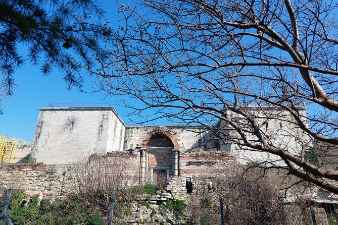 Byzantion Walk Path and City Walls of Istanbul - Mevlanakapı and the three-layer defense