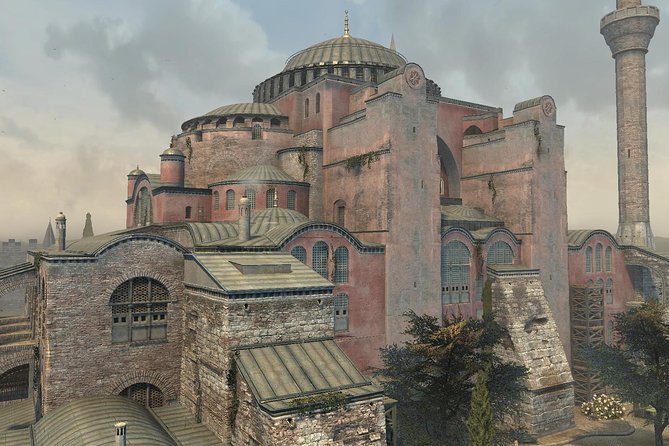 Classic Istanbul Tour Blue Mosque, Hippodrome, Hagia Sophia and Topkapi Palace - The Hippodrome opens the story
