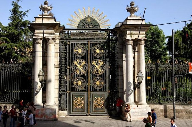 Contemporary Art Walk: Istiklal Street, Modern Art Museums - SALT Galata and the former Ottoman bank