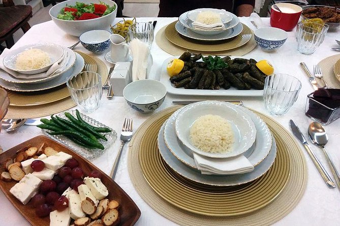 Cook with a Local: Private Home Cooking Class In Istanbul - Meeting Nuray and getting to the kitchen