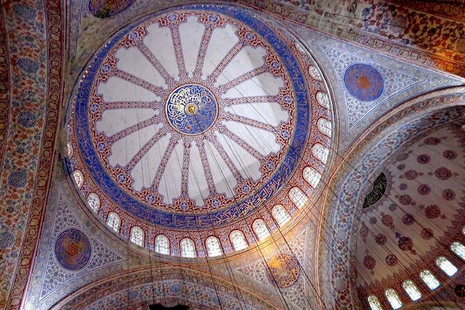 Discoveried The Old City of Istanbul In a Half-Day - The guide and group experience