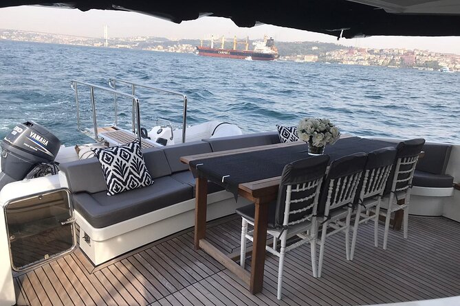 Dolmabahçe Palace and Sunset Tour on Luxury Yacht - Why the palace and yacht make a smart combination