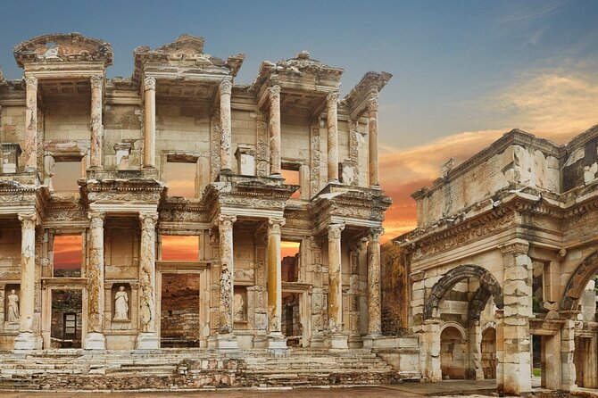 Ephesus and Pamukkale Full-Day Private Tour from Istanbul by Plane - Hierapolis and Pamukkale: ruins beside white terraces