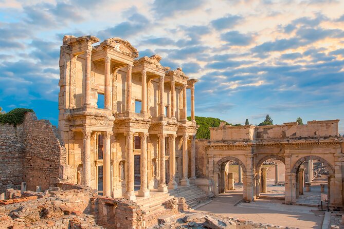 Ephesus and Pamukkale Tours 2 Days 1 Night from Istanbul by plane - Why this two-day route works from Istanbul