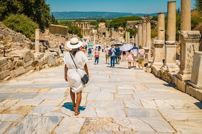 Ephesus and Pamukkale Tours 2 Days 1 Night from Istanbul by plane - Walking through Ephesus in two focused hours