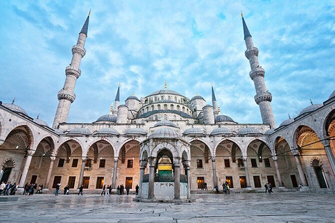 Exclusive Istanbul Old City Tour: Best Stories with Dr. Sib - Why the Blue Mosque makes a strong starting point