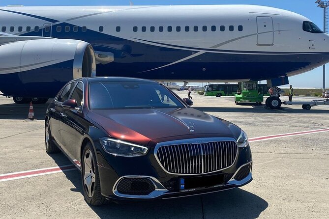 First Class Business Sedan Airport Transfer Services in Istanbul - From baggage claim to the Guide 01 board