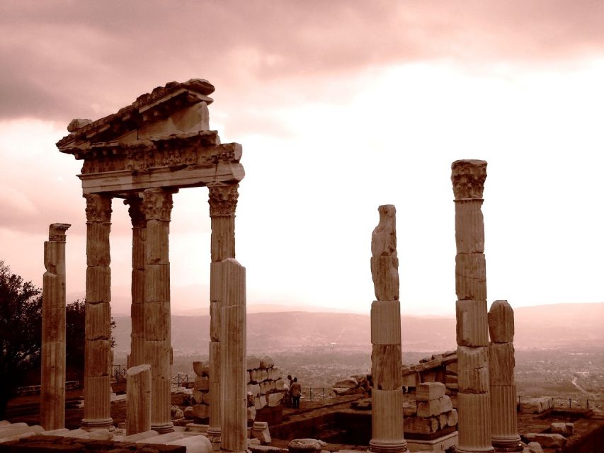 From Istanbul: 2-Day Ephesus & Pamukkale Tour by Bus - The overnight bus from Istanbul to Selcuk