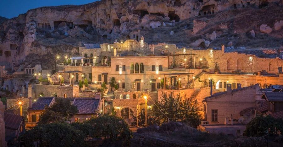 From Istanbul: 2-Day Trip to Cappadocia w/Balloon+Cave Hotel - Why this two-day plan works