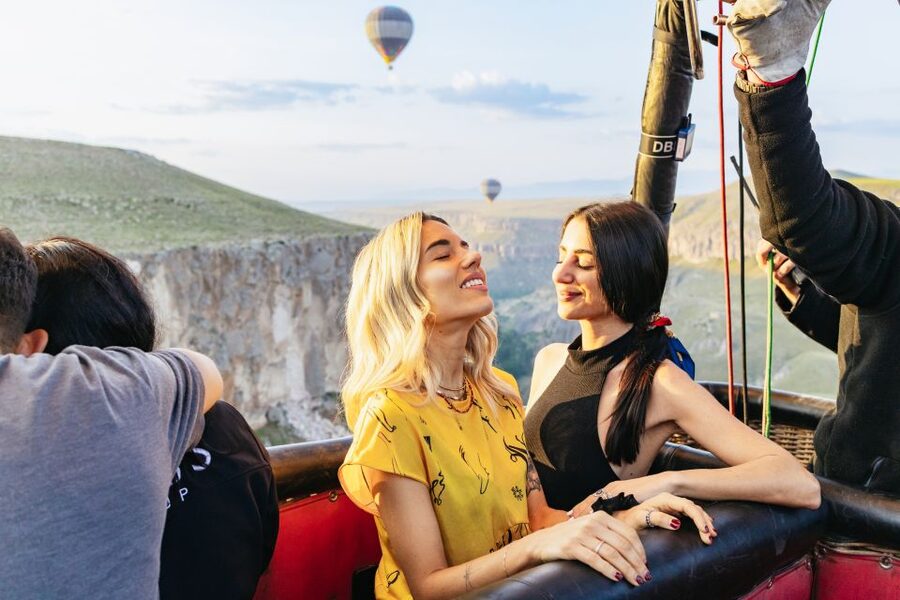 From Istanbul: 3-Day Cappadocia Tour with Balloon Ride - Key points to know before booking
