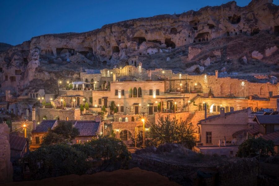 From Istanbul: 3-Day Cappadocia Tour with Balloon Ride - What the $670 price really buys you